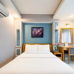 https://lucky-star-hotel-146-nguyen-trai.hotelsvungtau.com